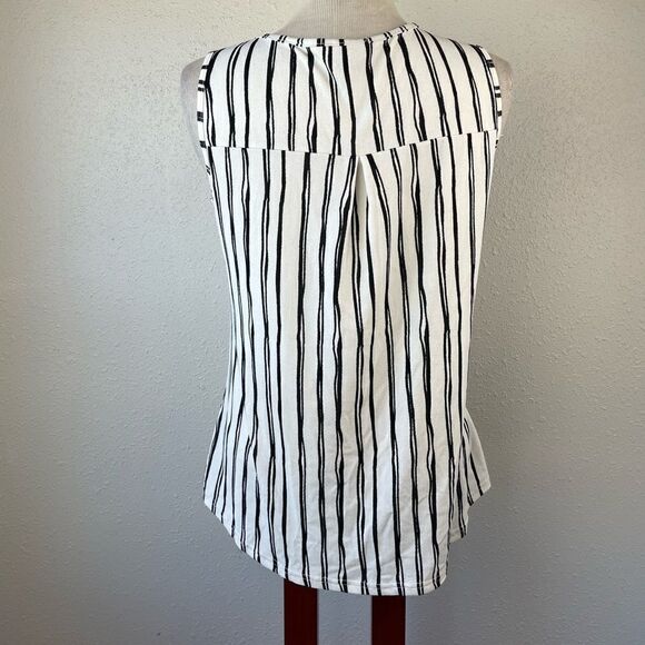 Fifty Street Black and White Striped Button Down Sleeveless Shirt Size M EUC - Picture 4 of 6